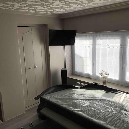 Maison Avec Jacuzzi Privatif Cambrai Bagian luar foto