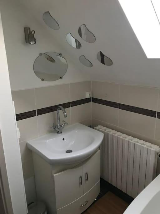 Maison Avec Jacuzzi Privatif Cambrai Bagian luar foto